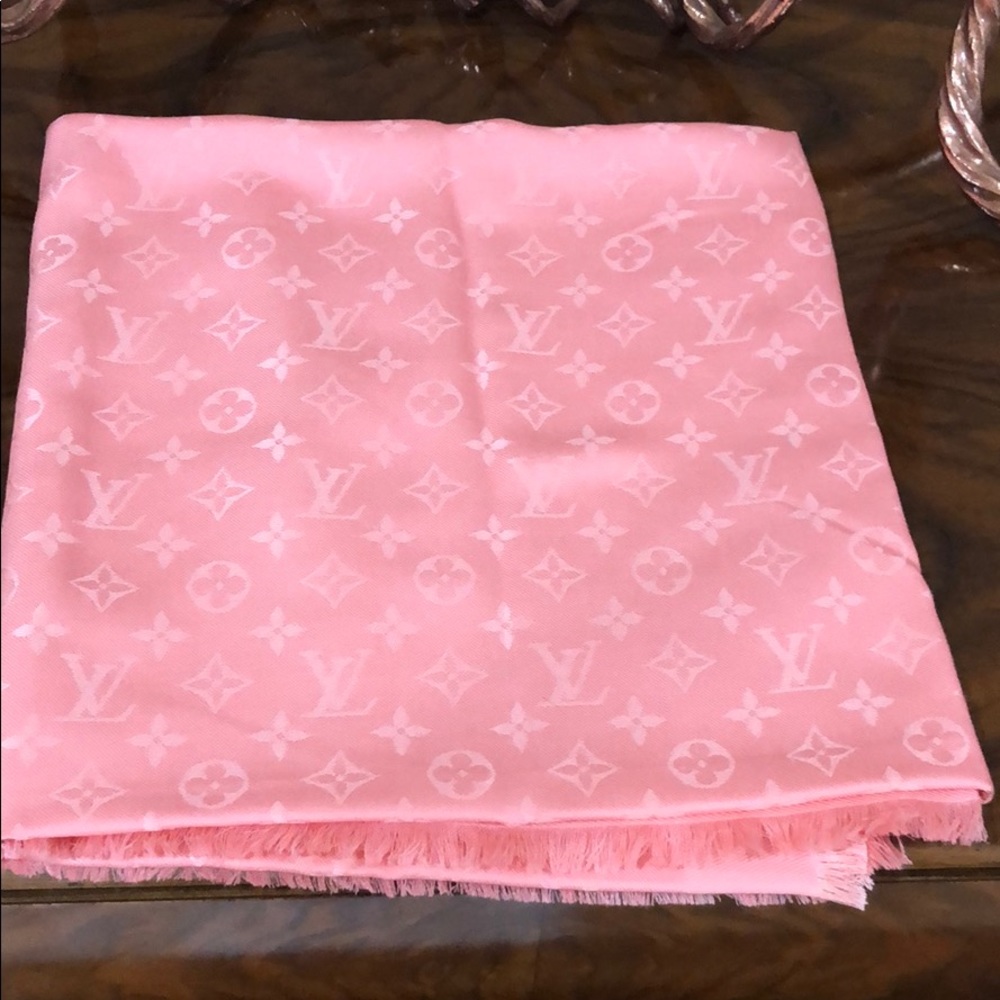 Louis Vuitton shawl